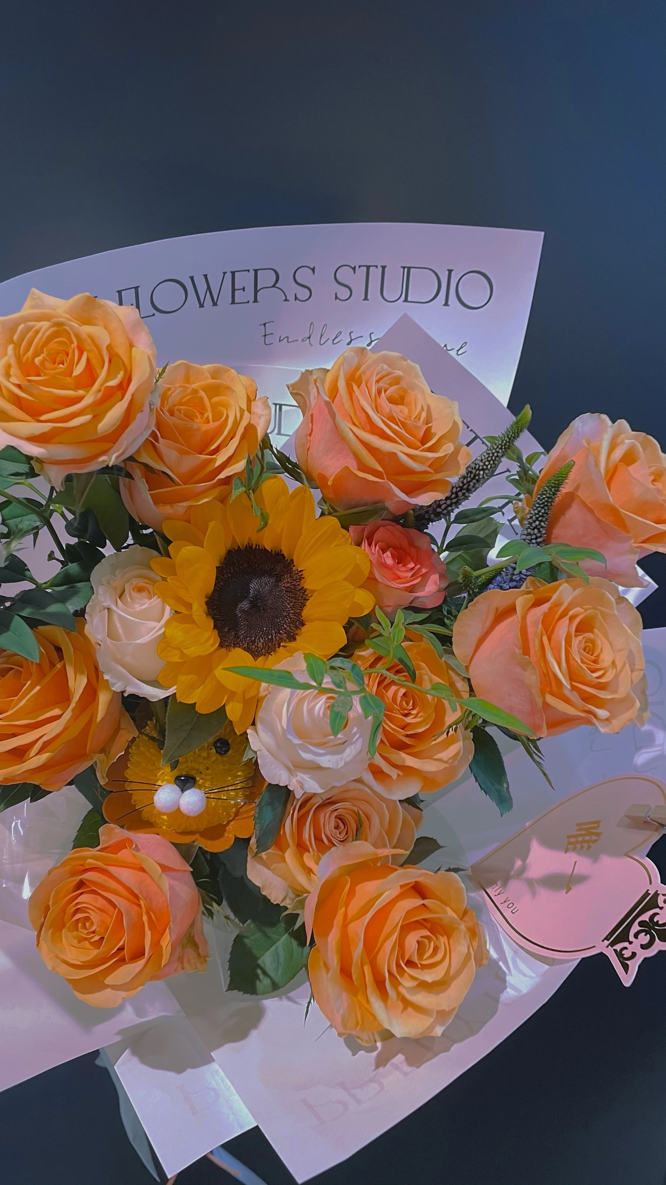 Цветочный Оранжевый и искренний букет Yuhuiting