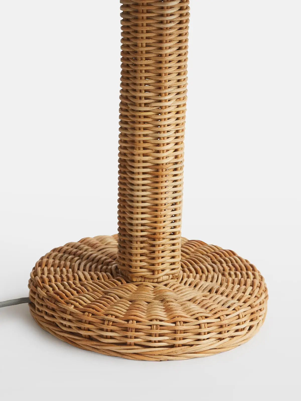 Unique High Quality Wicker and Rattan Table Lamp Design Pair of Night Lamps Best Price Vietnam Manufacturer
