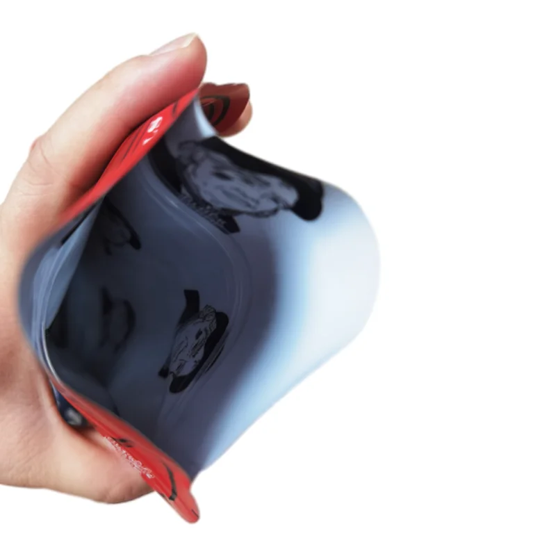 Customized LOW MOQ Digital Printing 1g Die Cut Mylar Bags Custom Shaped Bag Smell Proof Bag with Lock