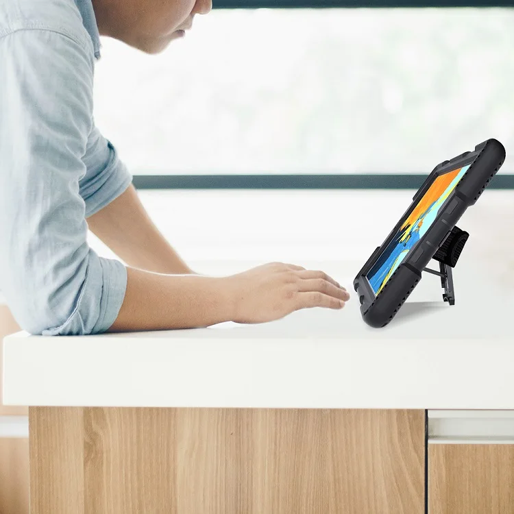 9,7-дюймовый чехол для планшета для Ipad 6-го поколения 9,7-дюймовый, 9,7-дюймовый Мягкий силикон + Жесткий ПК, силиконовый регулируемый ремешок 20