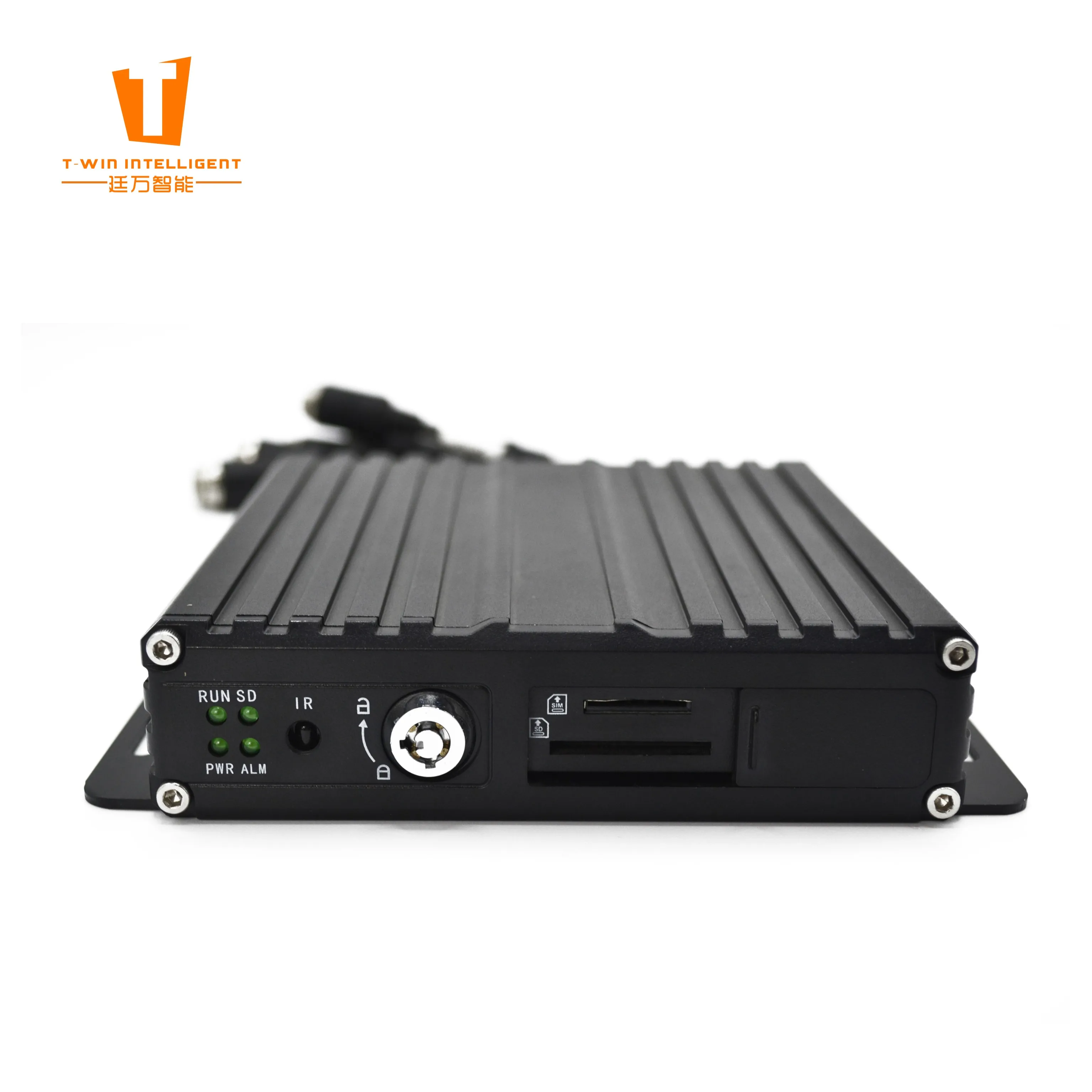 Производитель продукта 4-канальный мобильный видеорегистратор 720p AHD с 4G GPS WiFi G-сенсор опционально частной торговой маркой оптом