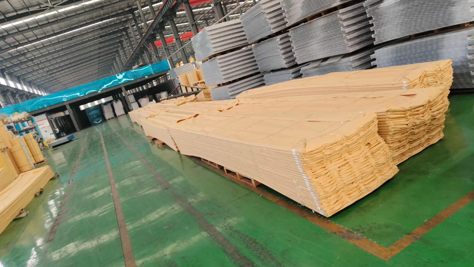 TR4 TR5 trapezoidal corrugated polycarbonate sheet pc roof sheet