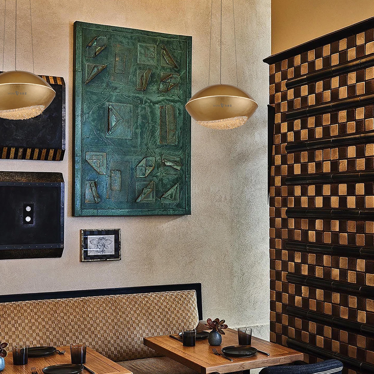 2025 Innovative design modern simple style handmade gold leaf craft crystal pendant light home decor luxury classic lighting