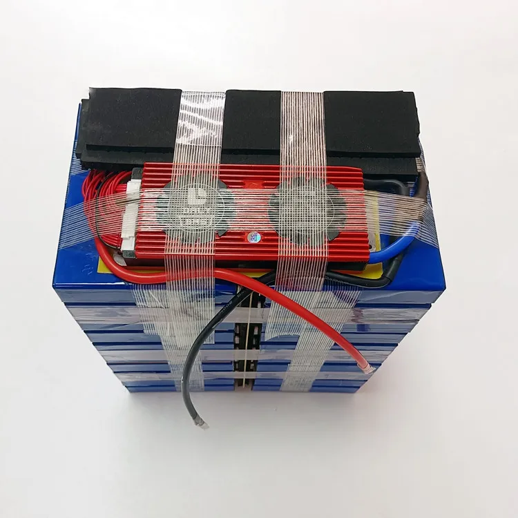 Deep Cycle Phosphate Ebike Motorcycle RV Golf Cart Lifepo4 50Ah 52V 100Ah 200Ah BMS 52v 50 Lithium Battery