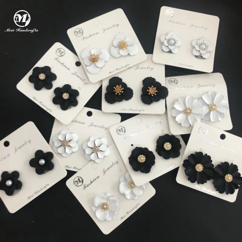 Wholesale Women Floral Petal Stud Earrings Custom Colored Pink Flowers Clip Earrings