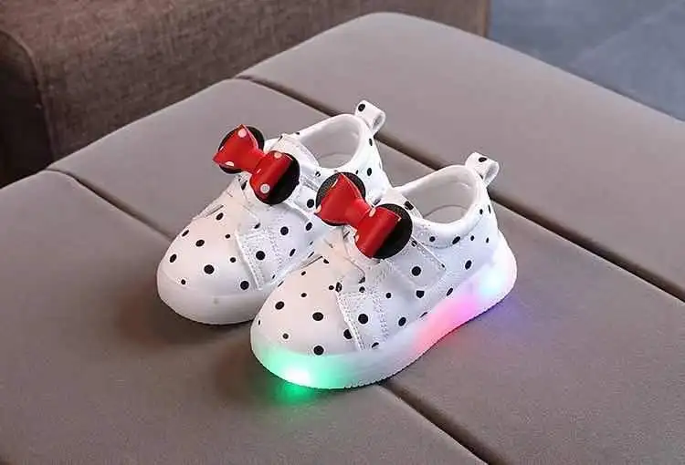 
Оптовая продажа, детская повседневная обувь со светодиодной подсветкой в виде бабочки, детская обувь для девочек, дышащая детская спортивная обувь 21-36 # 