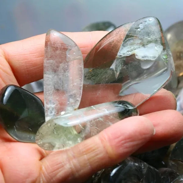 Natural Phantom Crystal Quartz Gemstone Green Chost Crystal Tumbled Stone