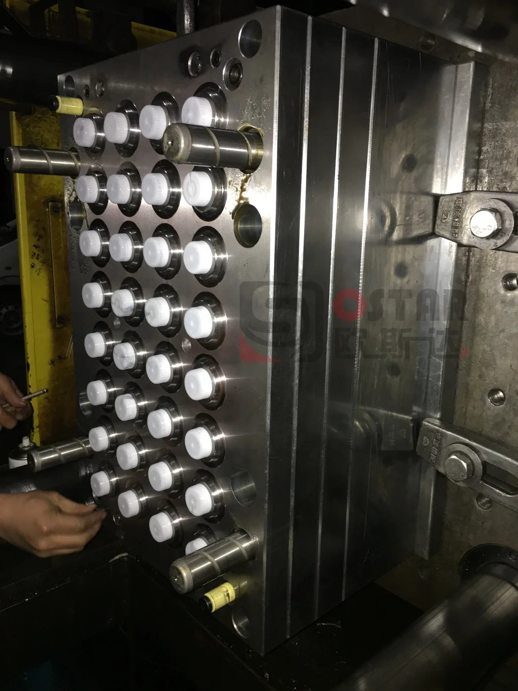  Быстрая скорость низкая цена PCO28 30 5 галлонов пластиковая бутылка для воды крышка крышки изготовление крышек литьевая