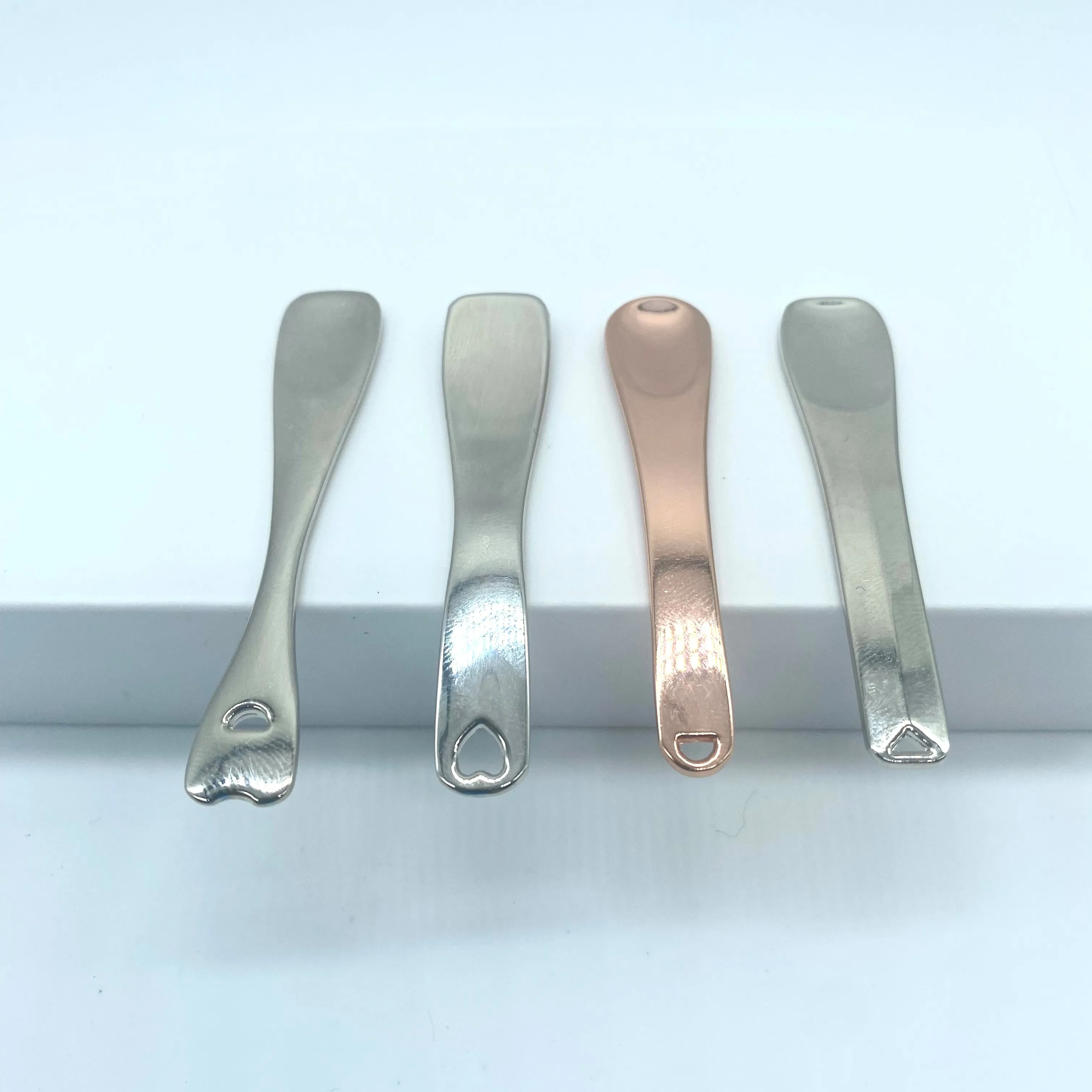 Hot Sales Stainless Steel Skin Facial Mask Body Skincare Gold Mini Makeup Small Spatula Eye Cream Spoon Cosmetic Spatula