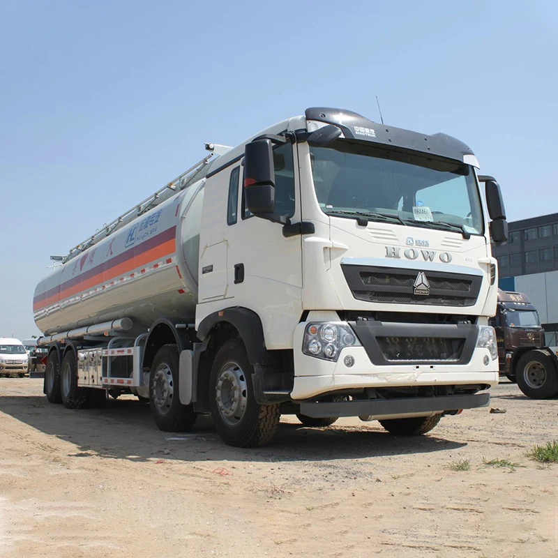 Howo Heavy oil tank Trucks 12 wheels 371HP Euro II one bed tank volume 30m3 fuel tanker truck