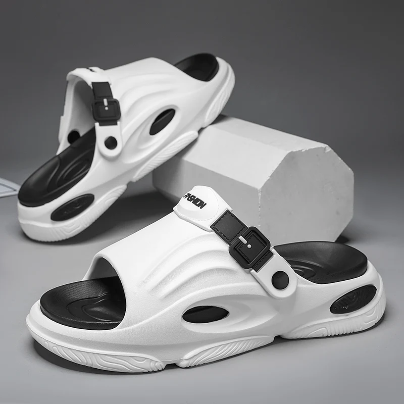 2024 New Hot sales Beach sandals for men Custom slides Anti slip breathable eva outdoor men slippers