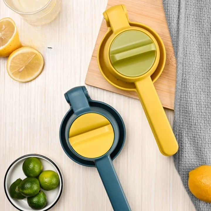 Large Manual Citrus Press and Lemon Lime Squeezer Hand Juice Juicer and Vegetable Tool