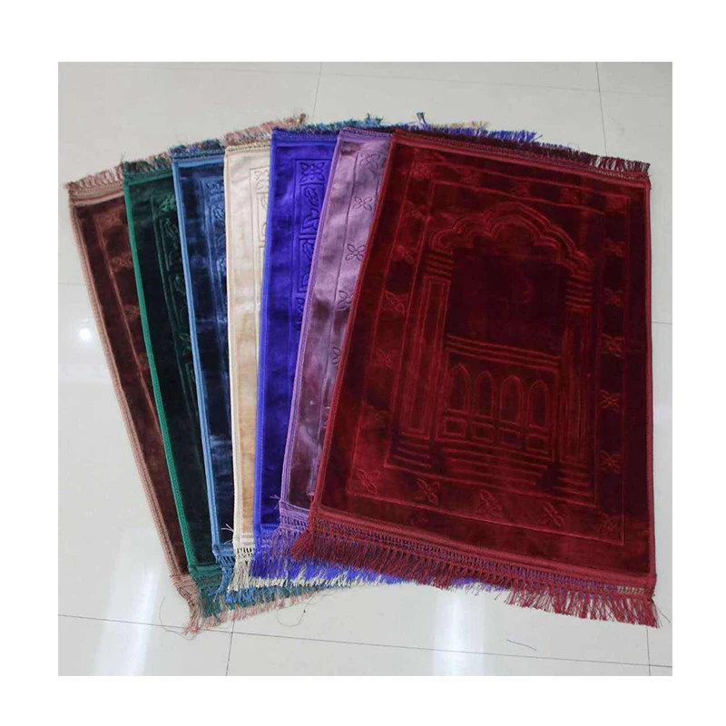 New Design Arabian Hui Prayer Carpet Soft Plush And Thick Jacquard Islamic Carpet Worship flower Muslim Prayer Mat With Tassel
