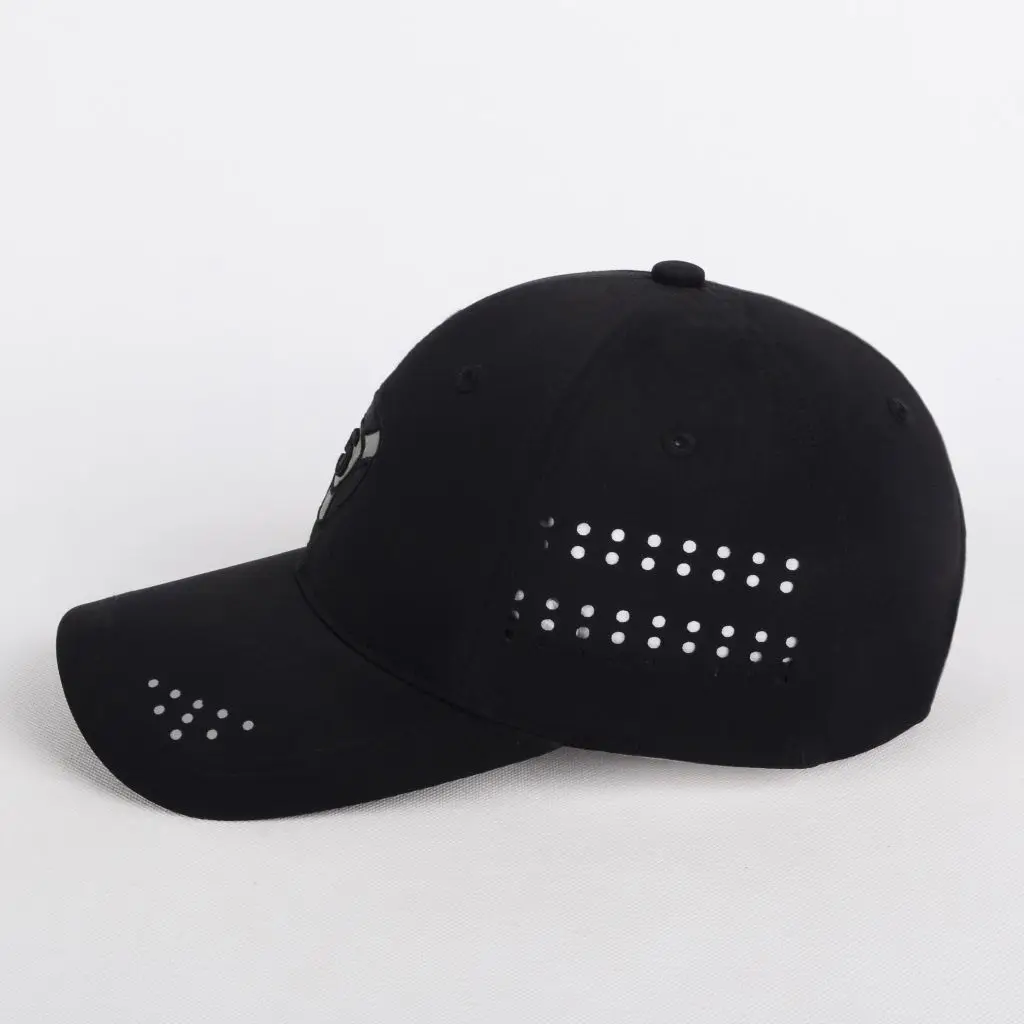 New Arrival Fashion Black Baseball Caps Custom Logo Luxury Fitted Sports Hat for Men and Women