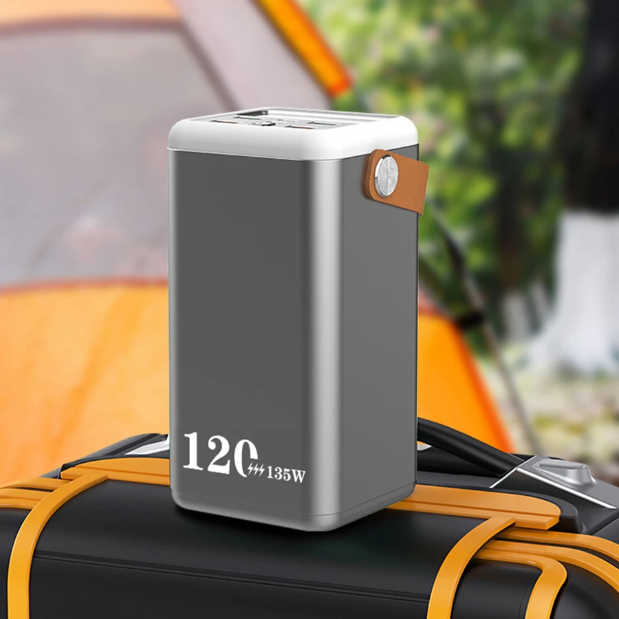 Заводская цена оптовая продажа большой емкости четыре Usb 60000 мАч 90000 120000 открытый мобильный источник питания
