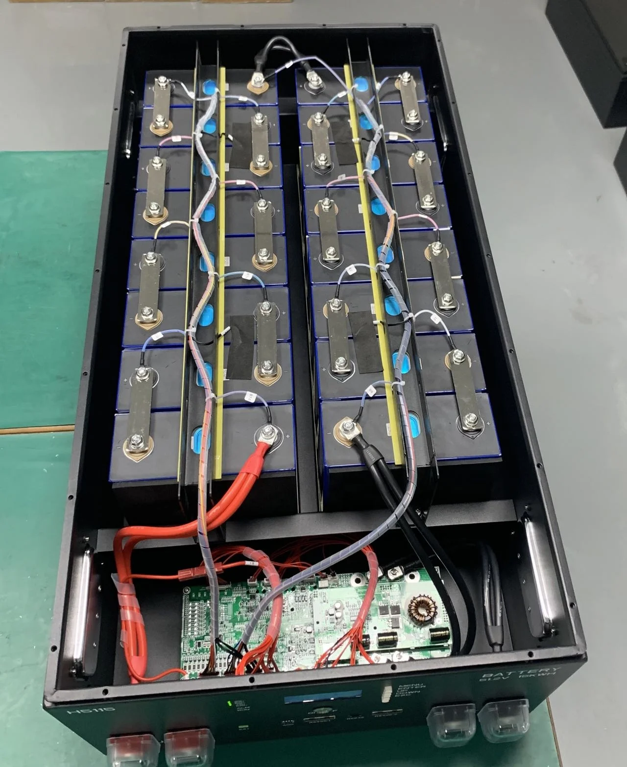 In stock  51.2v 280ah rack lifepo4 battery diy kit 16s diy 280ah battery box 48v 16s diy lifepo4 batterie box