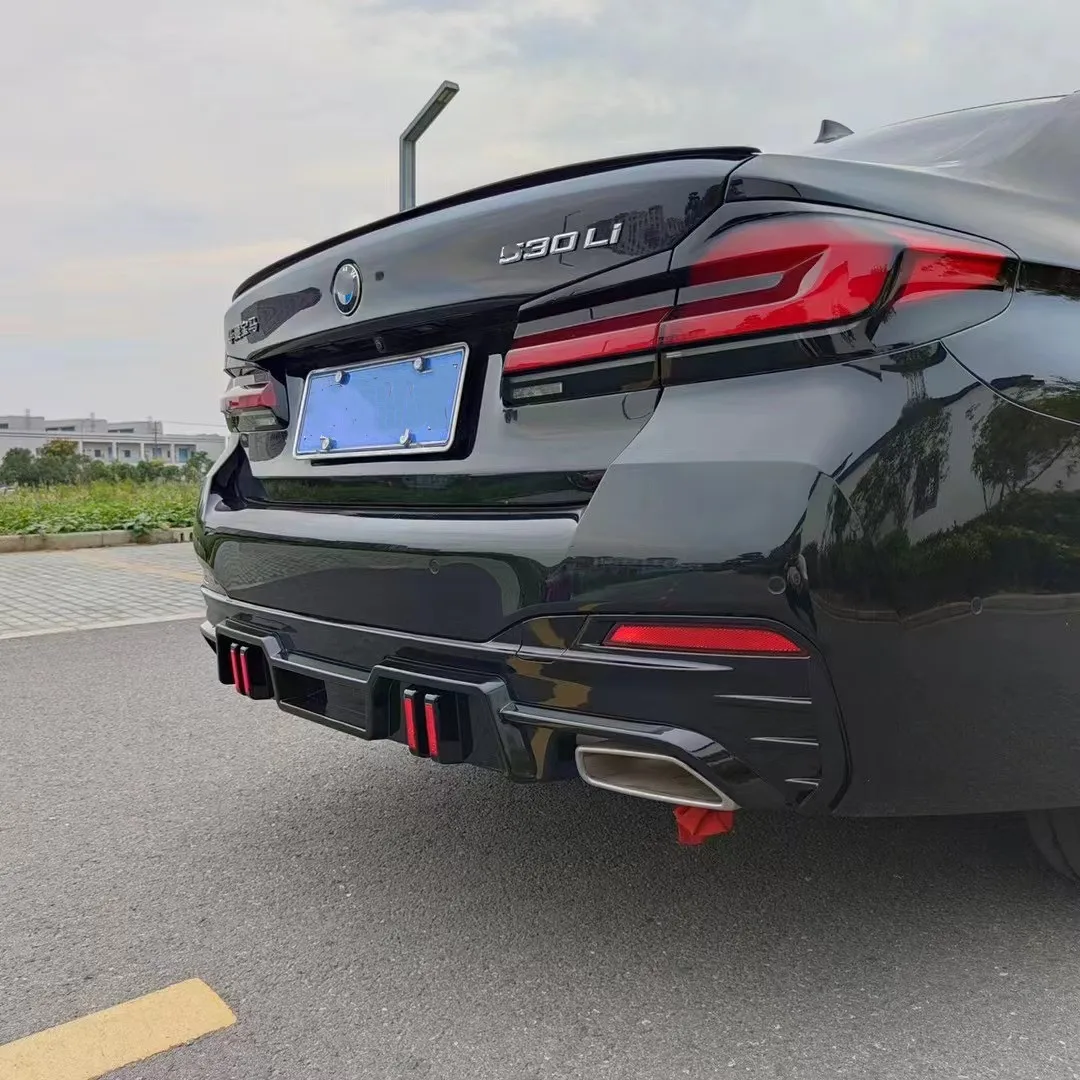 M5 Style Sport  Style Rear Bumper Lip Spoiler LED  Diffuser for BMW 5 Series G30 M Sport 2018-2022