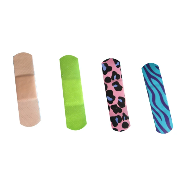 Хорошее качество OEM повязка для оказания первой помощи самоклеящийся пластырь пользовательский принт водонепроницаемая медицинская помощь