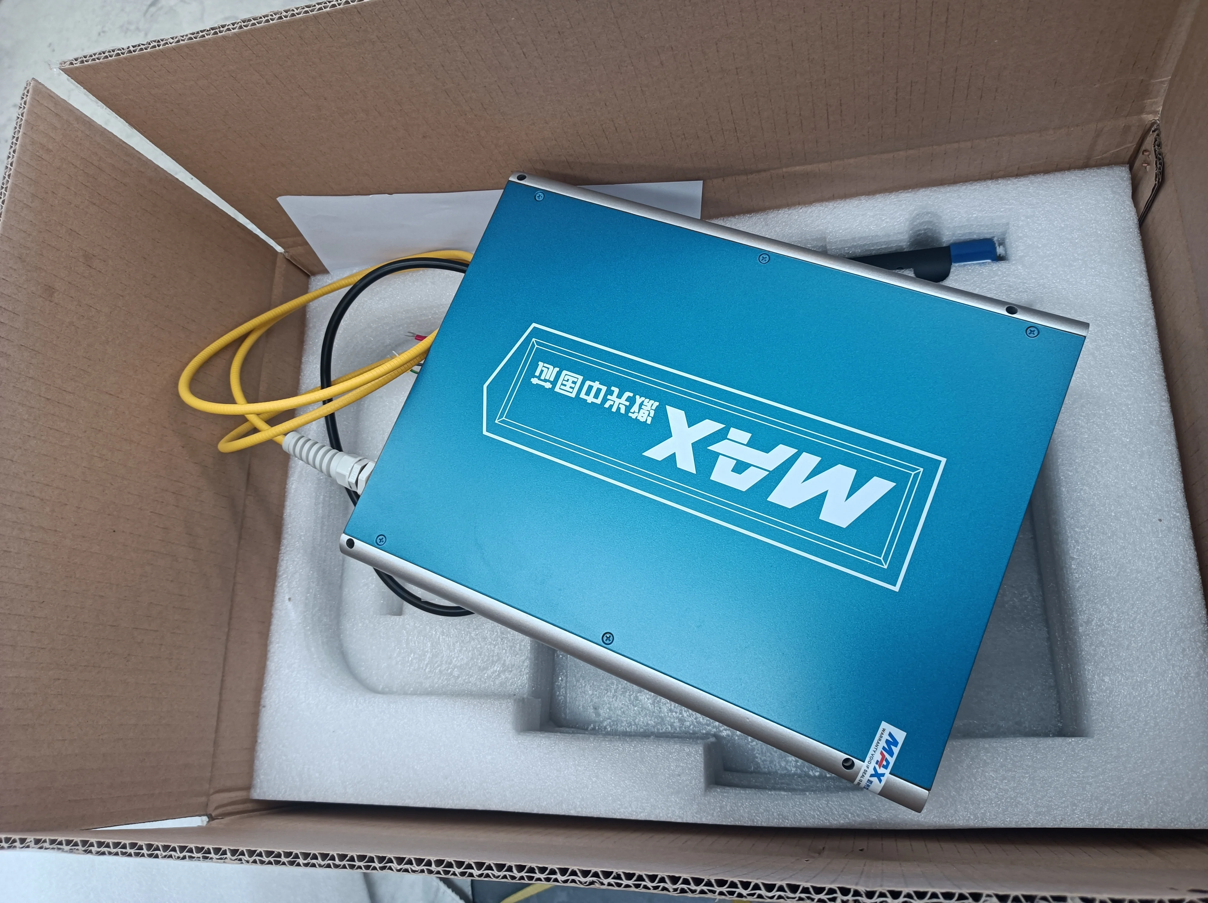 Export Agent Price Max 20W 30W 50W Fiber Laser Source Important Laser Parts For Fiber Laser Marking Engraving Cutting Machine