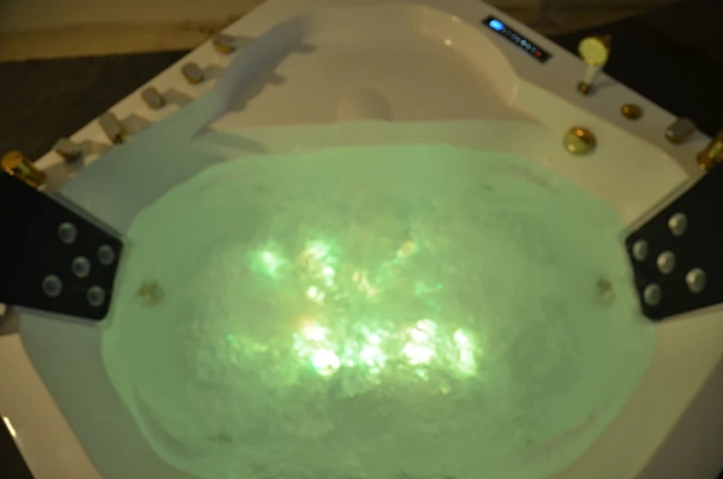 cheap bathtub&whirpools turkish bath european style two person fm radio massage corner whirlpool bathtub