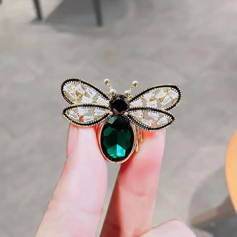 Wholesale Green Rhinestone Bee Brooch Cheap Price Women Fashion Jewelry Brooches