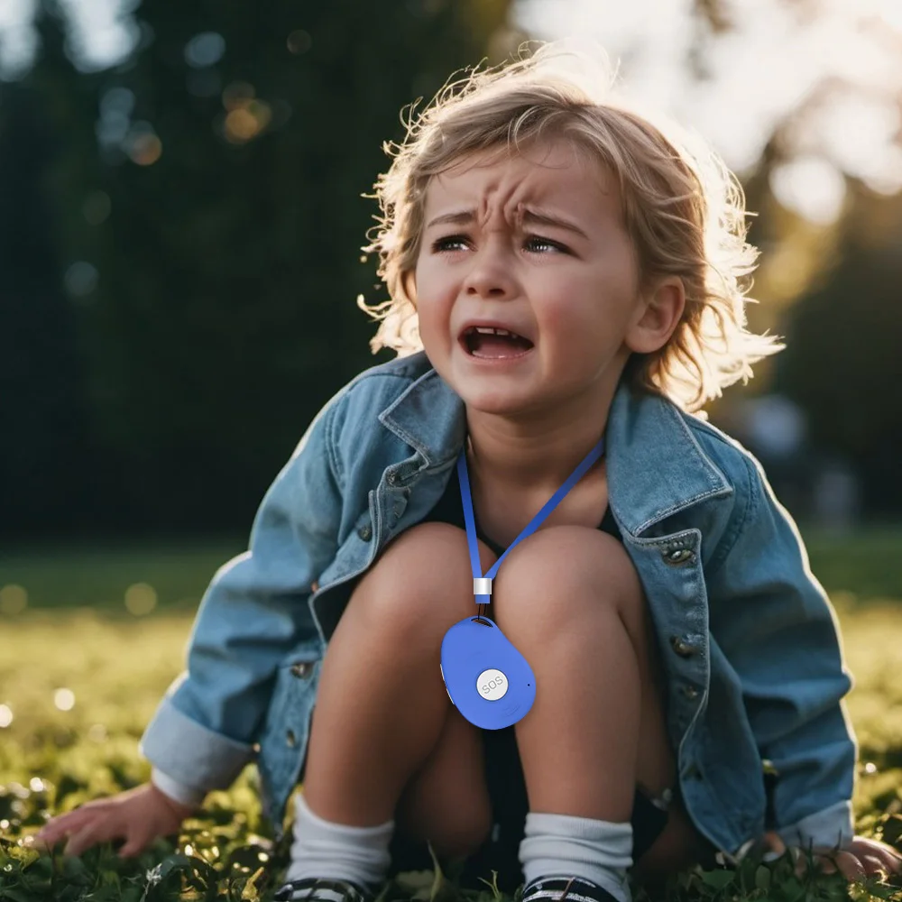 Global GPS Tracker Pendant Senior Children Anti-Lost 4G LTE Belt Clip Keychain Bags Precise Positioning Waterproof LBS Locator