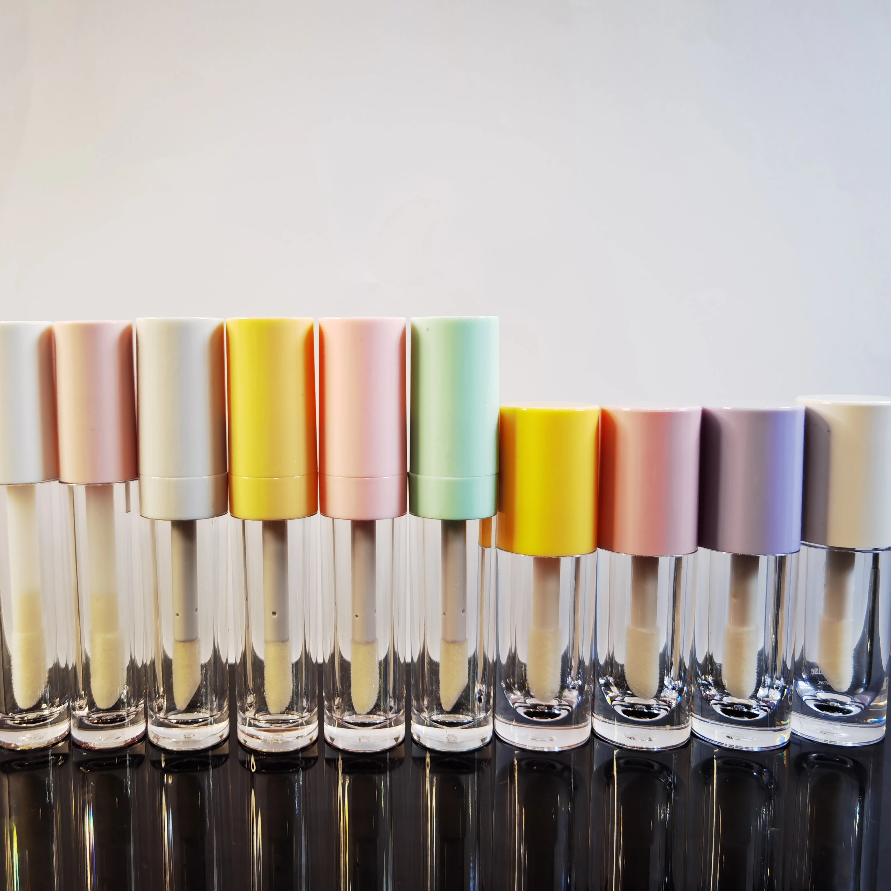 
6.5ml 5ml 4ml round custom logo empty purple yellow pink white lipgloss containers big applicator lip gloss tubes with big brush 