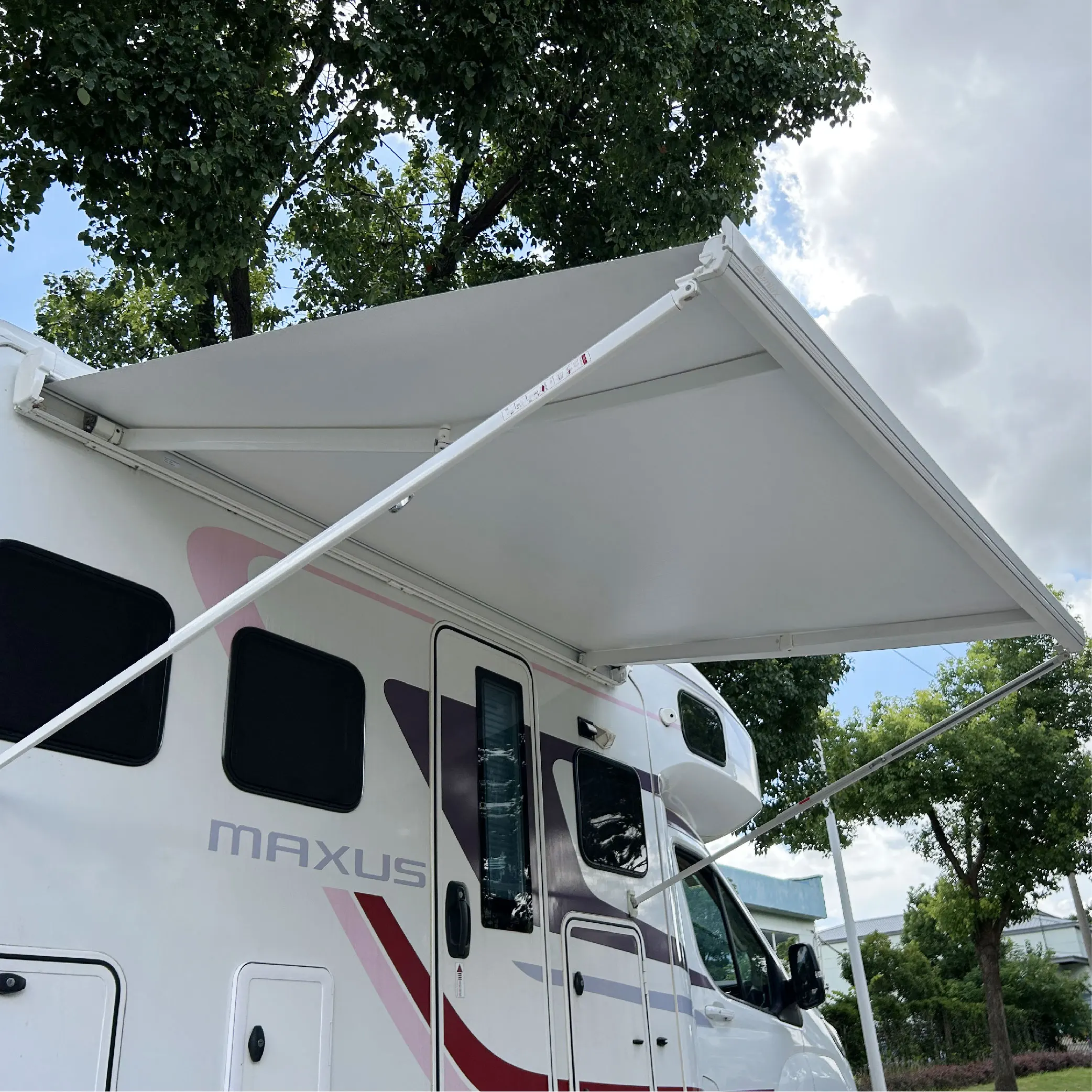 Wareda Luxury travel equipments outdoor tents camping caravan and camper awnings retractable