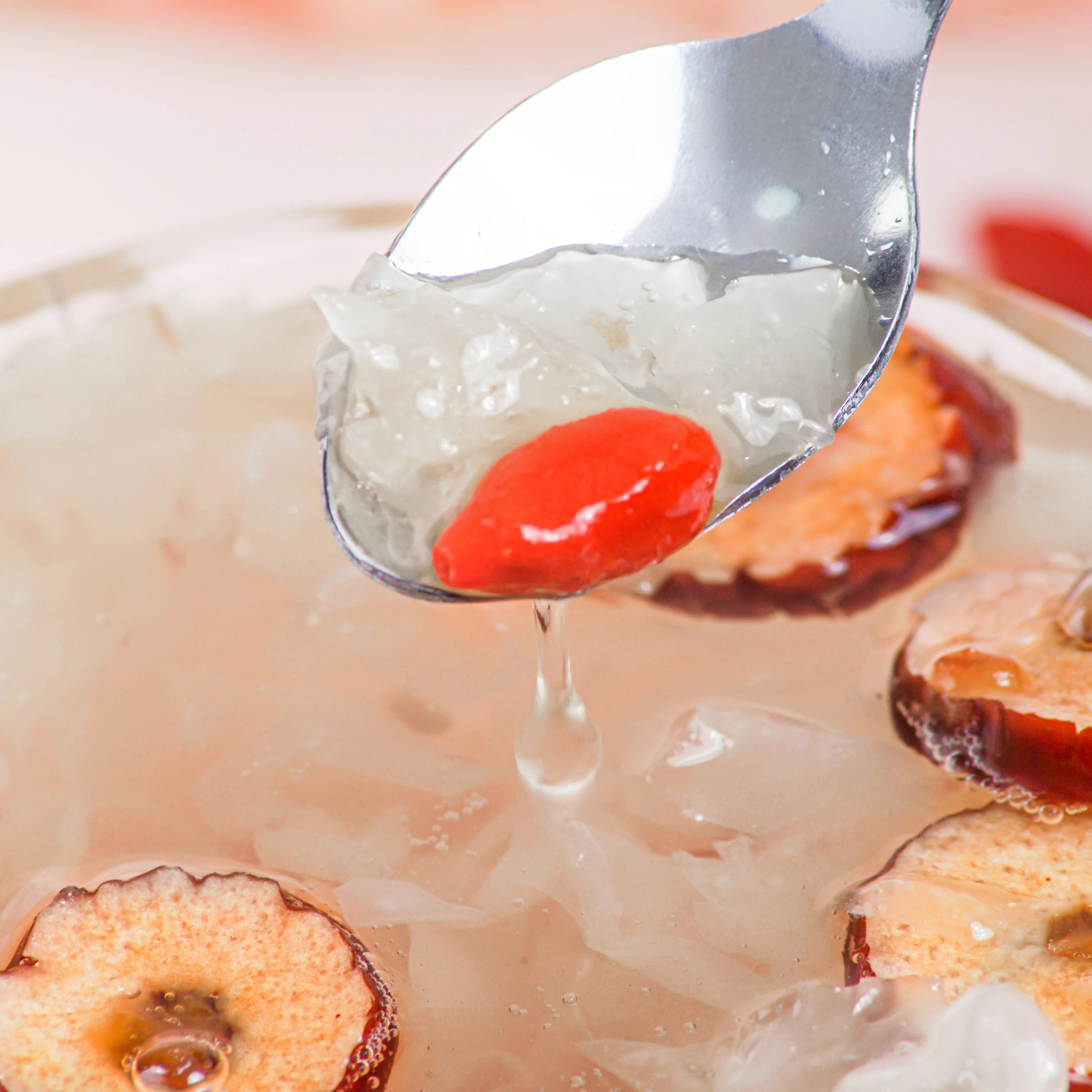 Factory Supply Frozen Dried Tremella Soup Red Dates Wolfberry Tremella  Block