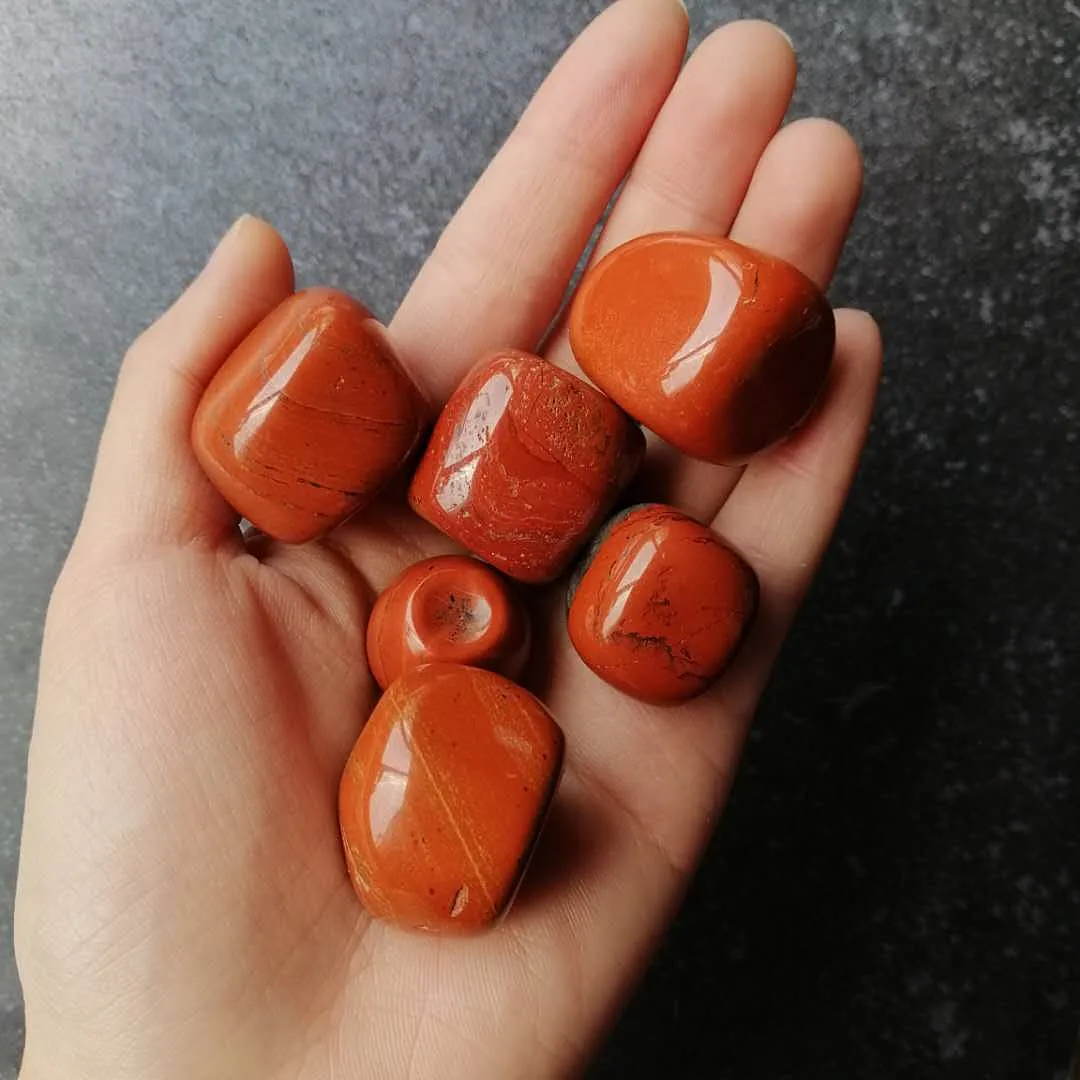 Wholesale high quality natural red jasper cube tumbled stones healing crystal crafts for feng shui decoration