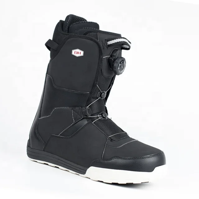 
adult style snowboard boots 