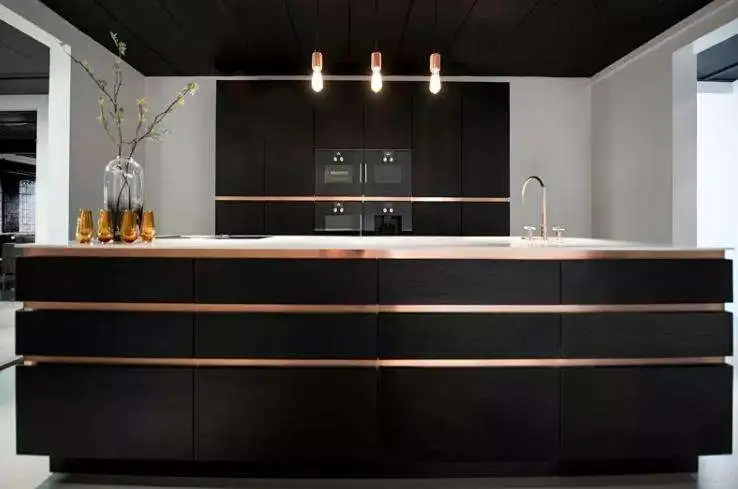 Vermont Design Popular Dressing Window Louvered Nordic White Walk in Clothes Wardrobe Cabinet