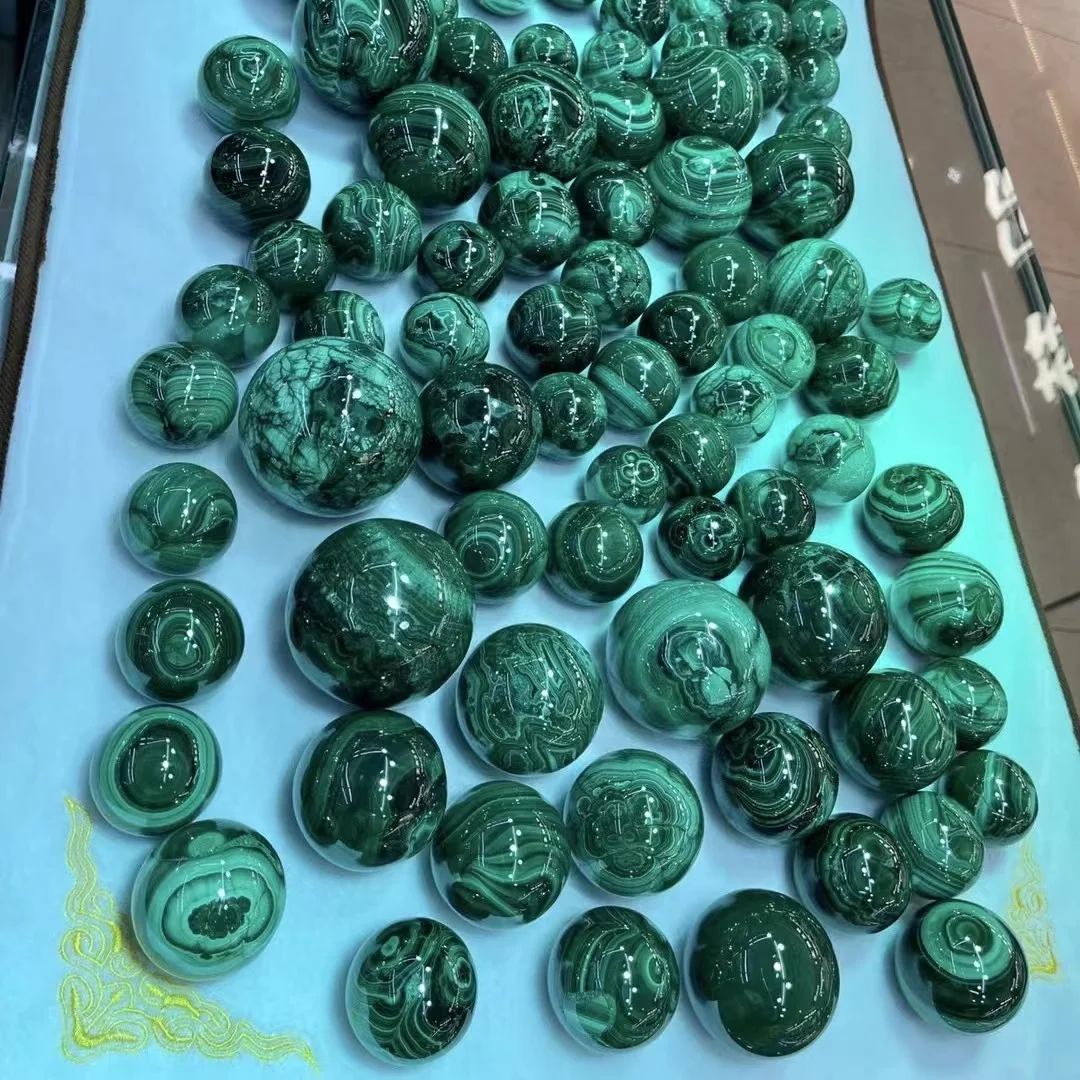 Natural crystal ball Malachite ball crystal raw ore grinding and polishing home table decoration wind water ball ornaments
