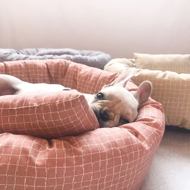 Manufacturer Luxury Design Polyester Breathable Eco-Friendly Soft Small Animal Kennel Cotton Customized Logo Dogs Pet Bed