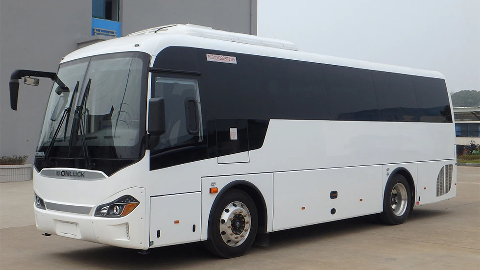 Hot selling JXK6900 Coach Bus in modern and stylish design with front windshield and defroster in big luggage compartment design