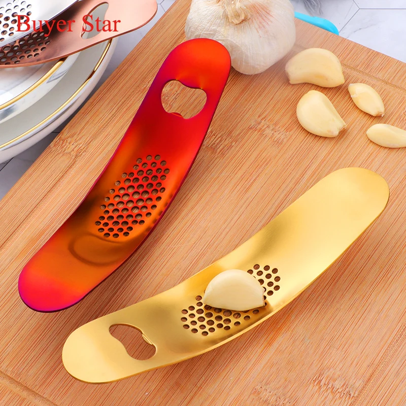 Buyer Star Kitchen Gadget Stainless steel Arc Manual Garlic Press 2 in 1 Bottle Opener Garlic Press