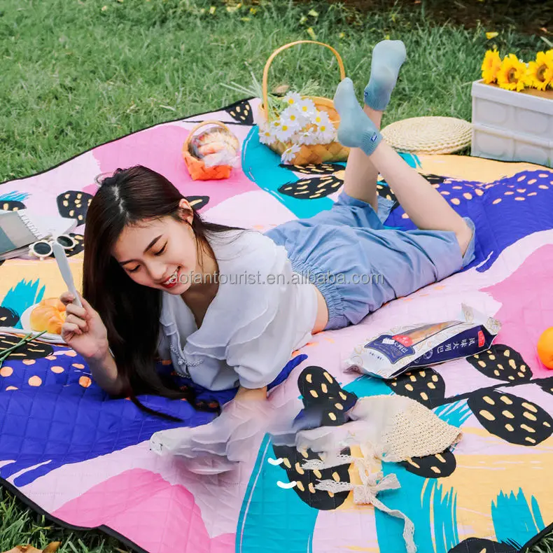 Custom Printed Recyclable Large Tote Outdoor Waterproof Sand Proof Coating Beach Picnic Blanket