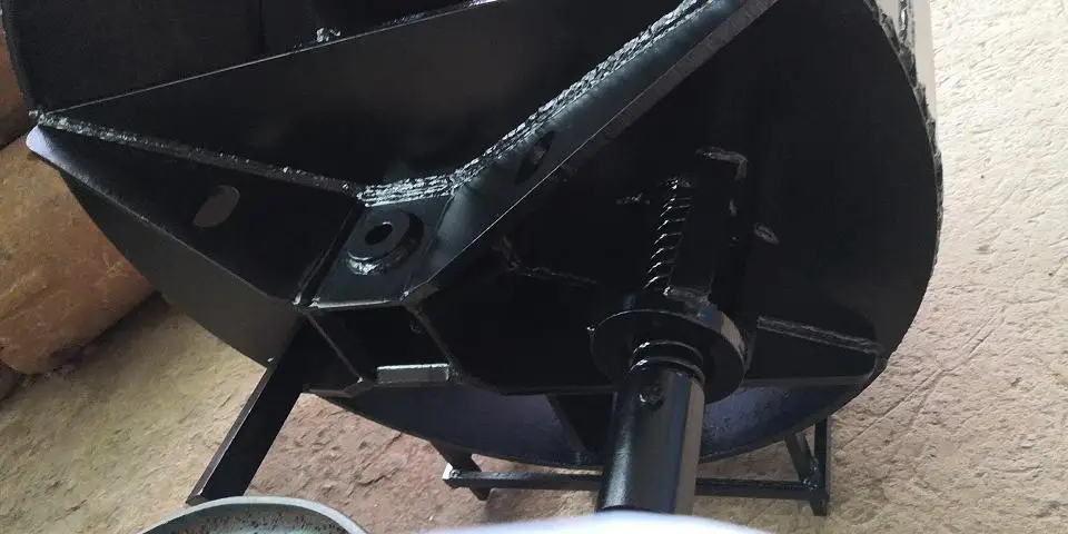 
Hard rock stratum drilling bucket 