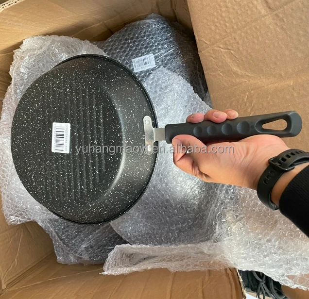 Wholesale Cheap Non-stick Frying Pan Round Frying Pan Black Stripe Kitchen Pots Frying Pan