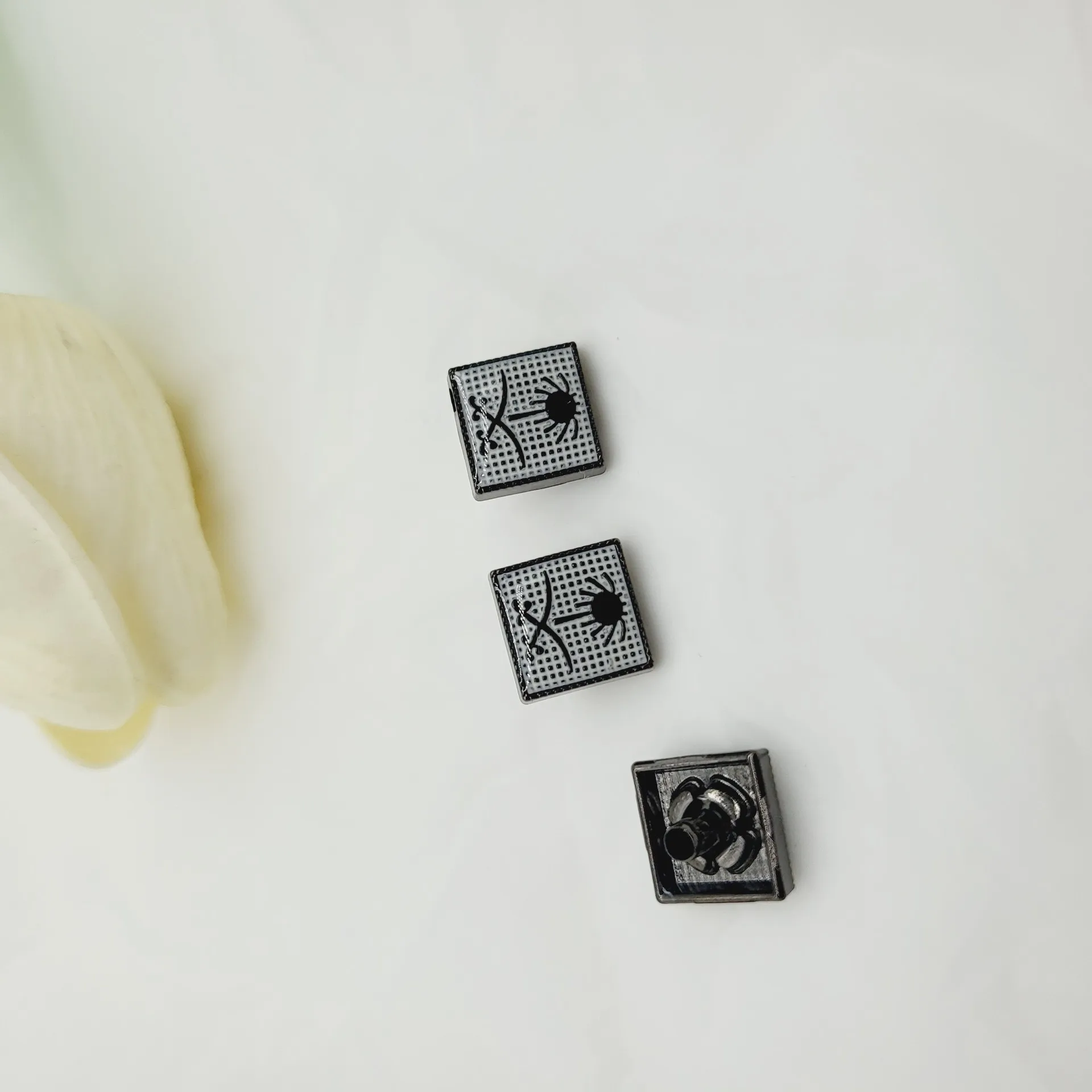 Alloy Snap Button Beads Decoration Flatback Style Clothing Button Plating Shirts Clothes Available Square Made Zinc Alloy