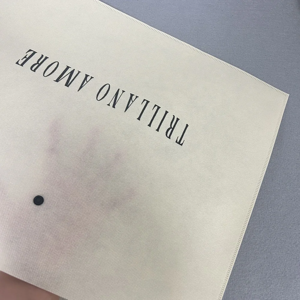 Wholesale Custom logo Non-woven bag packaging Nonwoven snap button Bag Non Woven Bag for clothing