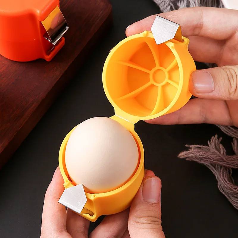 Creative Kitchen Tool Gadget Egg Shell Opener Peeler Breaker Separator Divider Plastic Egg Shell Opener for Hard Boiled Eggs