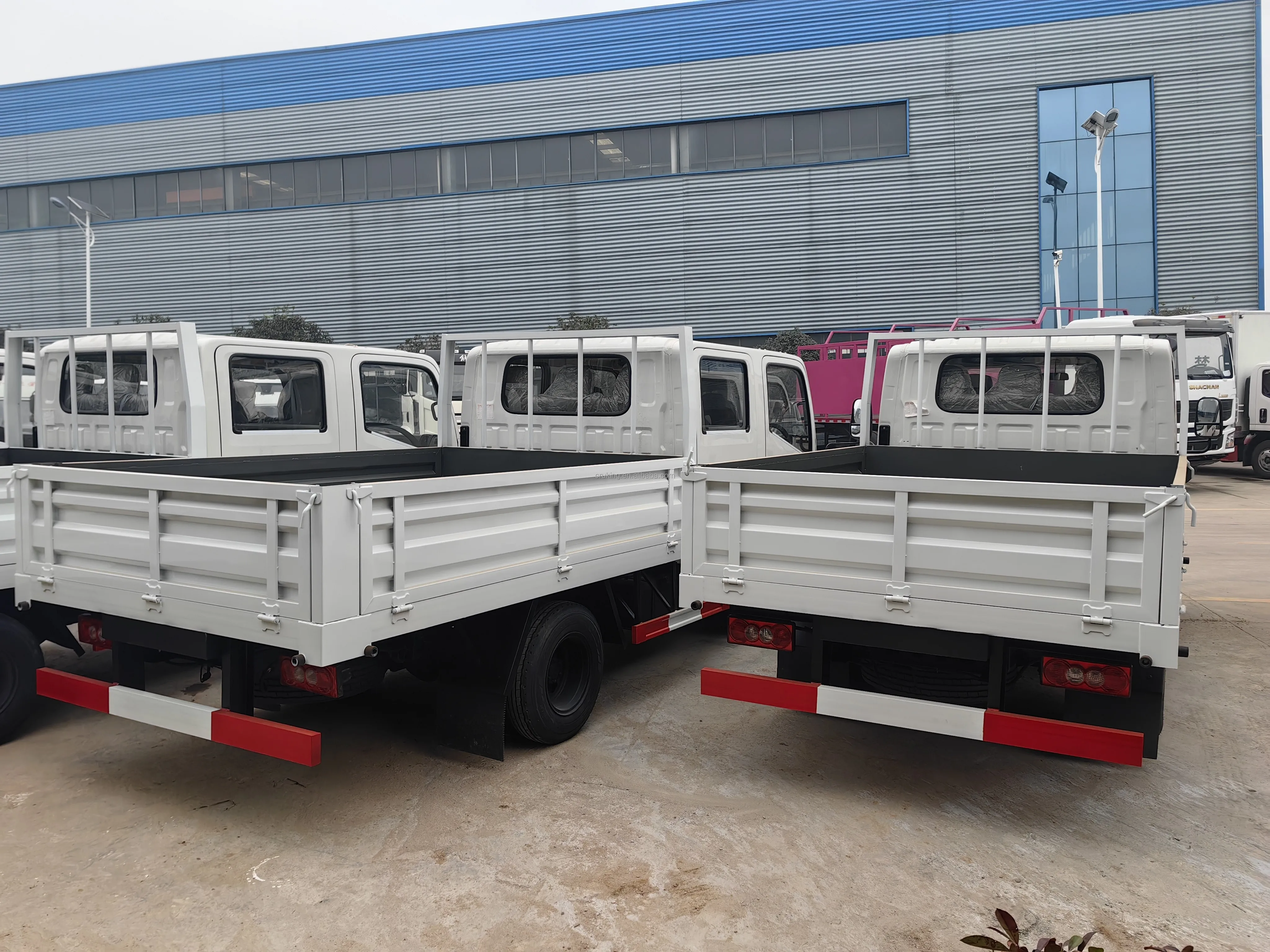 China light trucks JMC Carrying Plus3360 3 ton truck cargo truck for sale