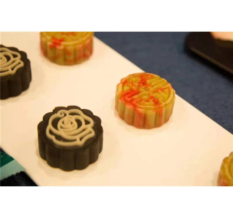 Factory Direct Sales Cantonese-style Moon Cake Mid-autumn Festival Gift Box Net Celebrity