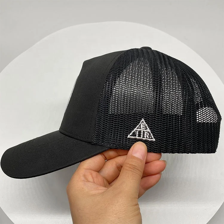 Custom flat embroidered circle woven patch trucker cap 5 panel black nylon trucker hat