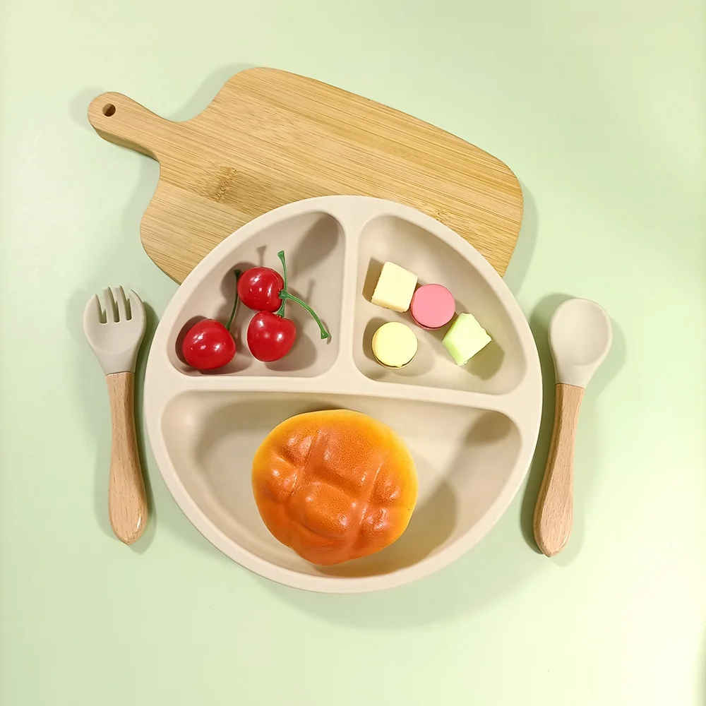 Набор силиконовых посуды для детей