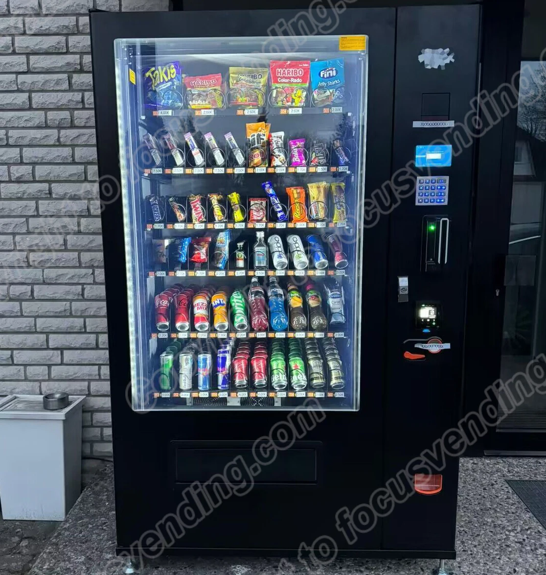 Germany Vending Machine with age checking  Drinks And Snacks Vending Machines combo outdoor vending machine with roof
