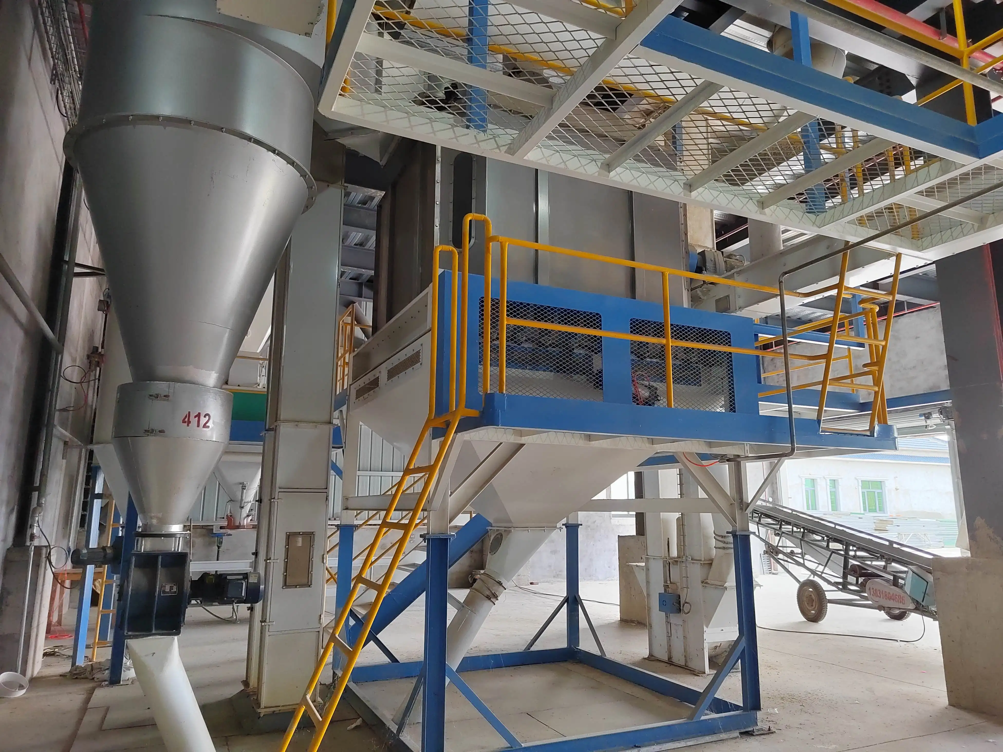 Yongli Pet Cat Feed Making Machine Automatic Vannamei Shrimp Feed Machine Dog Food Making Machine Thailand Price