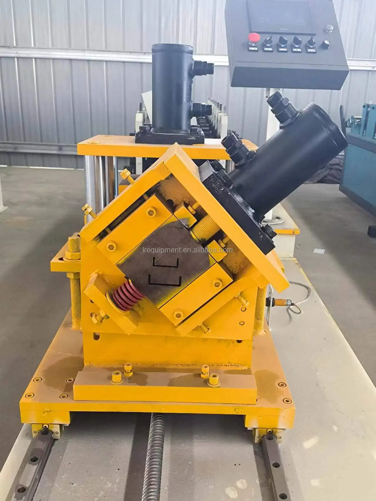 Automatic Metal Steel Making High Speed C U V Stud and Track Purlin Cold Roll Forming Machine