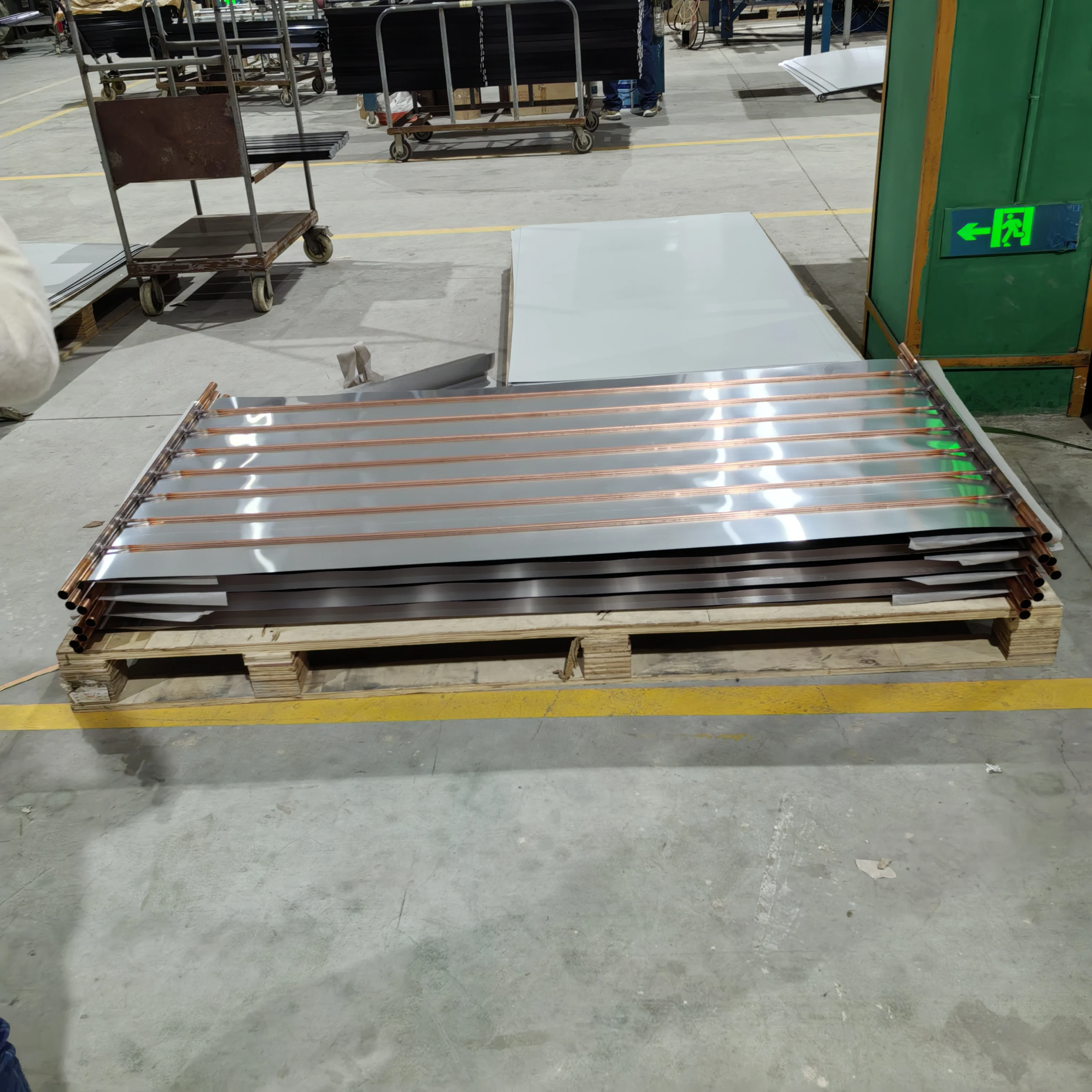 High Efficiency Solar Thermal Flat Panel Solar Water Heater System Black/Blue Film Flat Plate Solar Collector For HomeOr Project